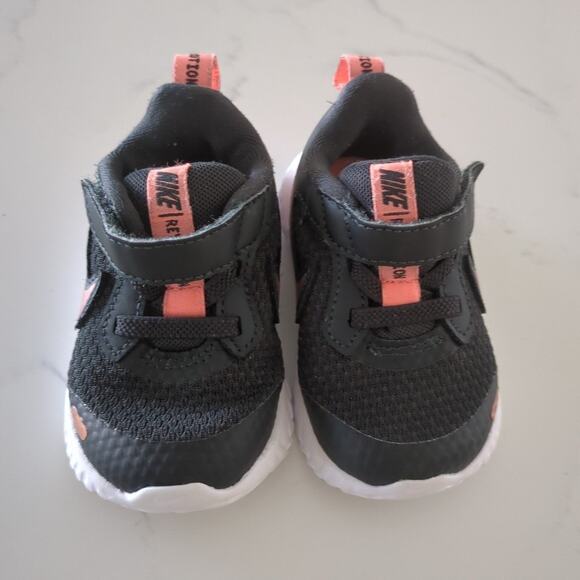 Nike Kids Revolution 5 Flyease (Infant/Toddler) 4C - Picture 3 of 6